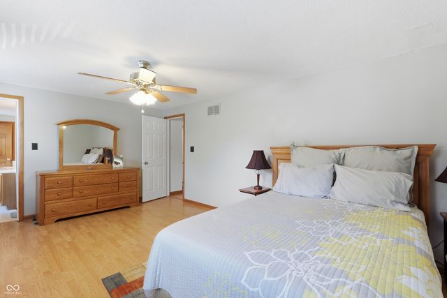 430 Meadow Circle, Greenwood, IN 46142