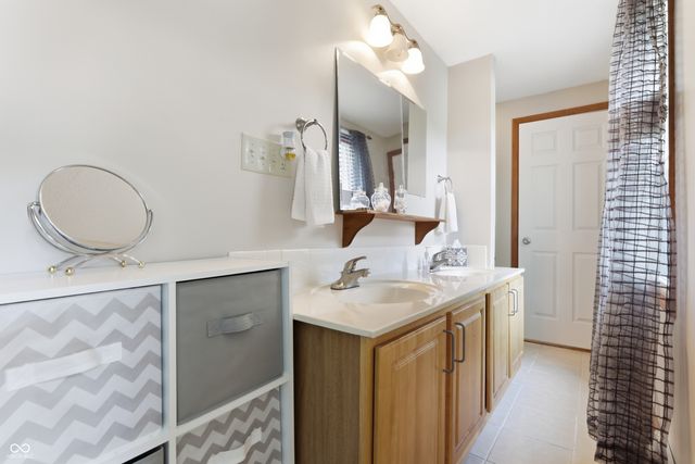 430 Meadow Circle, Greenwood, IN 46142