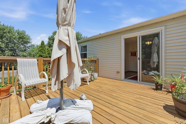 430 Meadow Circle, Greenwood, IN 46142