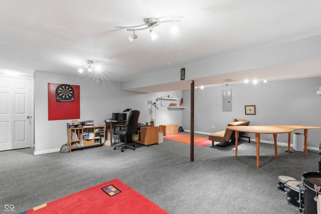 430 Meadow Circle, Greenwood, IN 46142