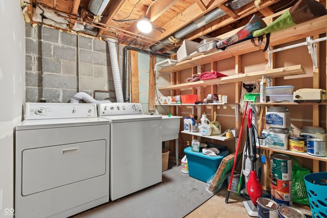 430 Meadow Circle, Greenwood, IN 46142