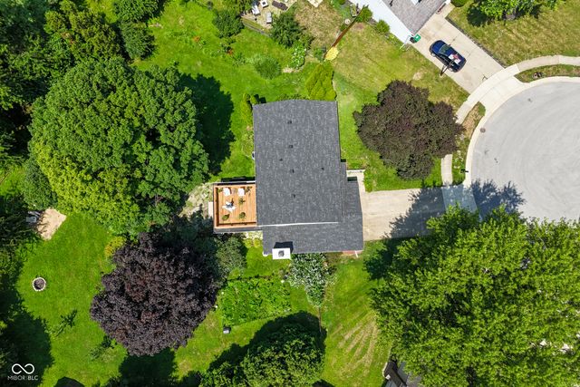 430 Meadow Circle, Greenwood, IN 46142