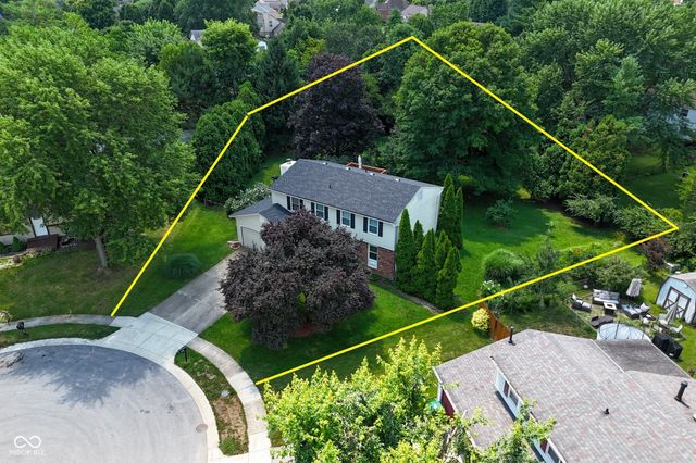 430 Meadow Circle, Greenwood, IN 46142