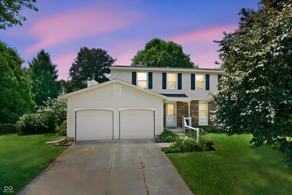 430 Meadow Circle, Greenwood, IN 46142
