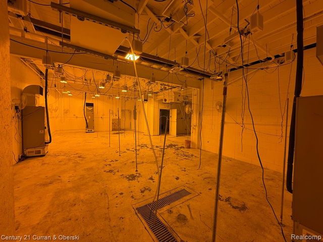 5420 Oakman Boulevard, Dearborn, MI 48126