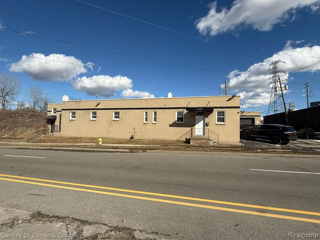 5420 Oakman Boulevard, Dearborn, MI 48126