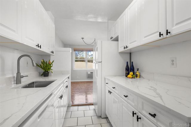 1299 Palmer Avenue 124, Larchmont, NY 10538