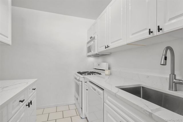 1299 Palmer Avenue 124, Larchmont, NY 10538