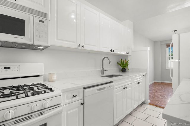 1299 Palmer Avenue 124, Larchmont, NY 10538