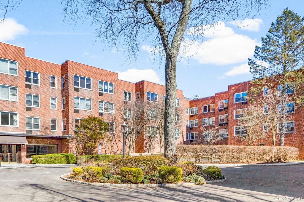 1299 Palmer Avenue 124, Larchmont, NY 10538