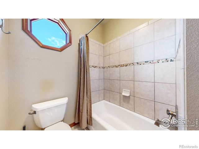 8881 Longs Peak Circle, Windsor, CO 80550