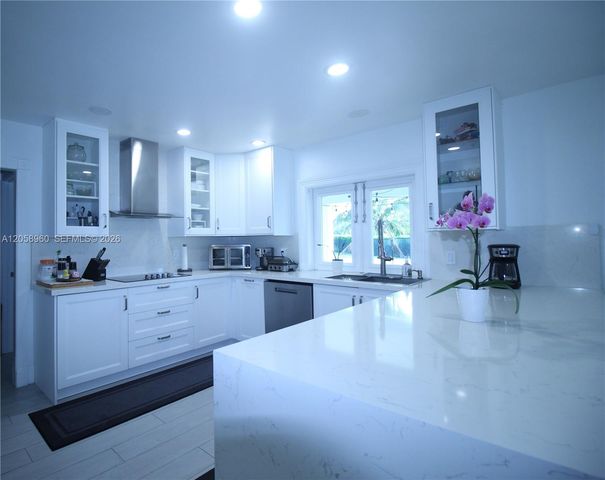 6486 Woodbury Road, Boca Raton, FL 33433