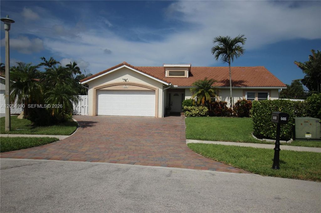 6486 Woodbury Road, Boca Raton, FL 33433
