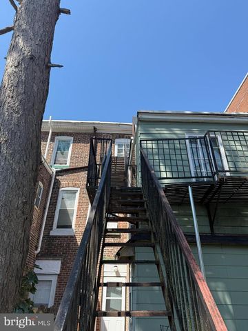 8 PEACE ST, Trenton, NJ 08608