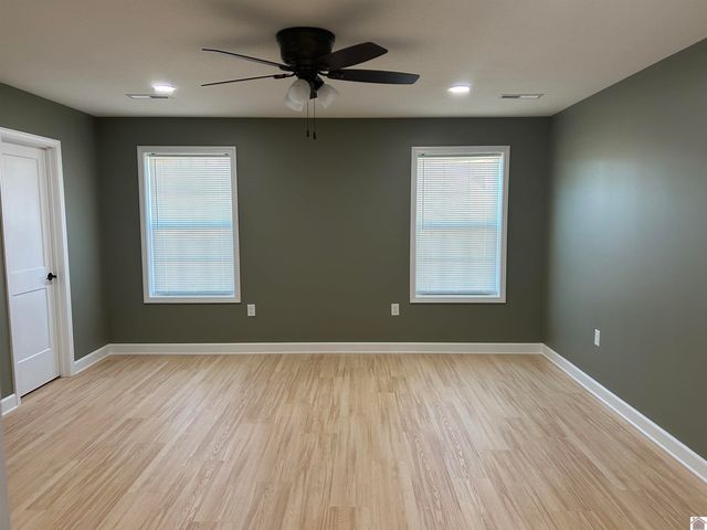 9655 Wedel Ln., West Paducah, KY 42086