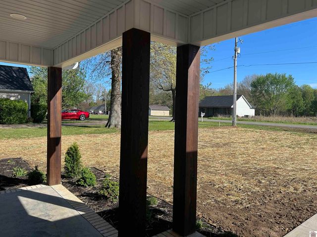 9655 Wedel Ln., West Paducah, KY 42086