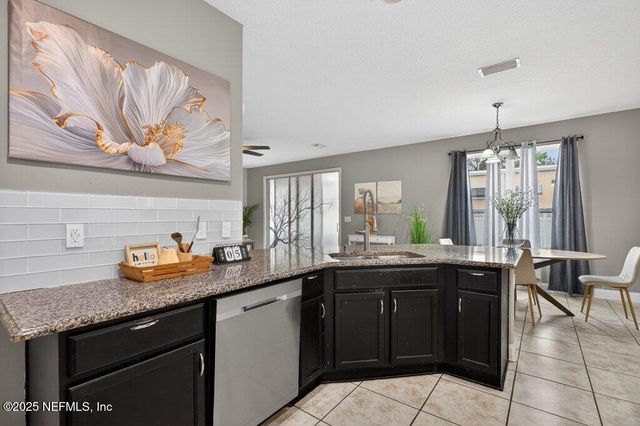 446 MAHONEY LP, Orange Park, FL 32065