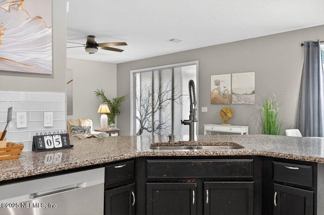 446 MAHONEY LP, Orange Park, FL 32065