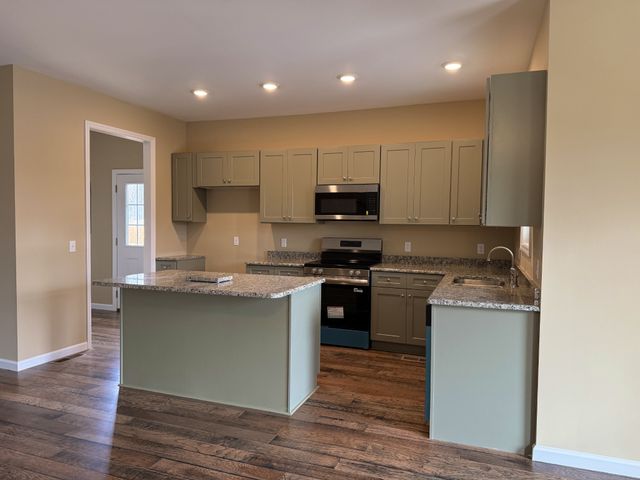 176 Redbird Lane, Lafayette, TN 37083