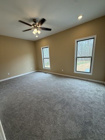 176 Redbird Lane, Lafayette, TN 37083