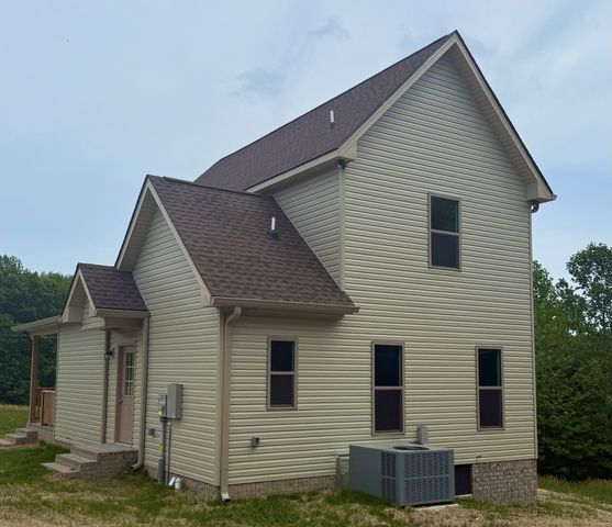 176 Redbird Lane, Lafayette, TN 37083