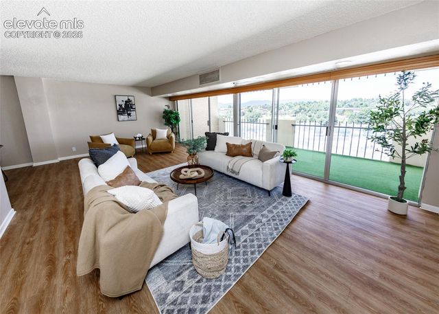 411 Lakewood Circle C502, Colorado Springs, CO 80910