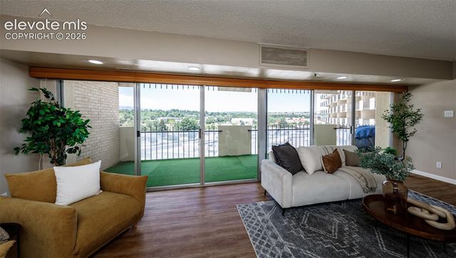 411 Lakewood Circle C502, Colorado Springs, CO 80910