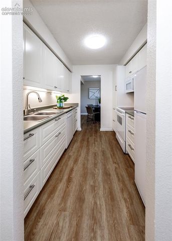 411 Lakewood Circle C502, Colorado Springs, CO 80910