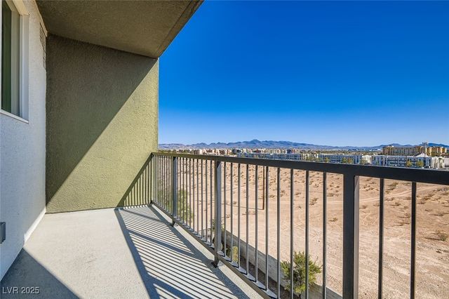 2755 West Pebble Road 319, Las Vegas, NV 89123