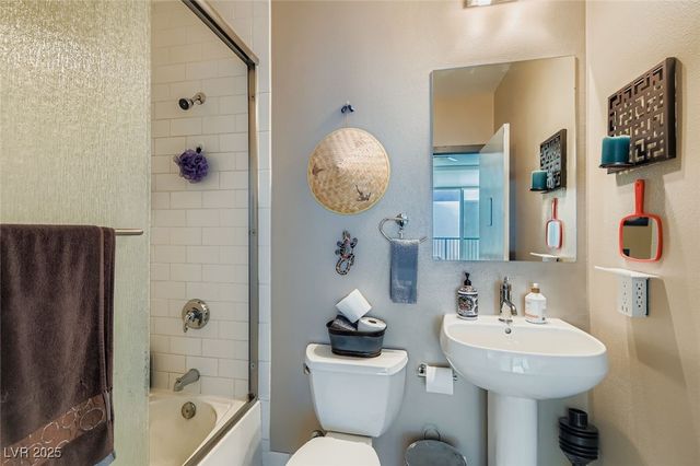 2755 West Pebble Road 319, Las Vegas, NV 89123