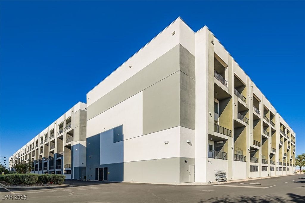 2755 West Pebble Road 319, Las Vegas, NV 89123