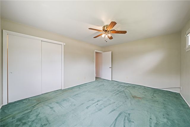 1139 W Lee Ave, Kingsville, TX 78363