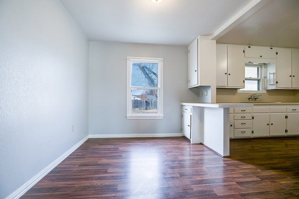 Image 10 of property listing at 1213 S Bell Street, San Angelo, TX 76903