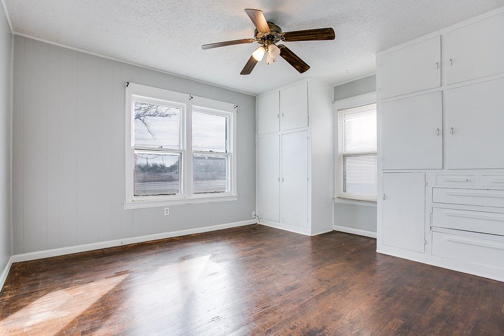 Image 16 of property listing at 1213 S Bell Street, San Angelo, TX 76903