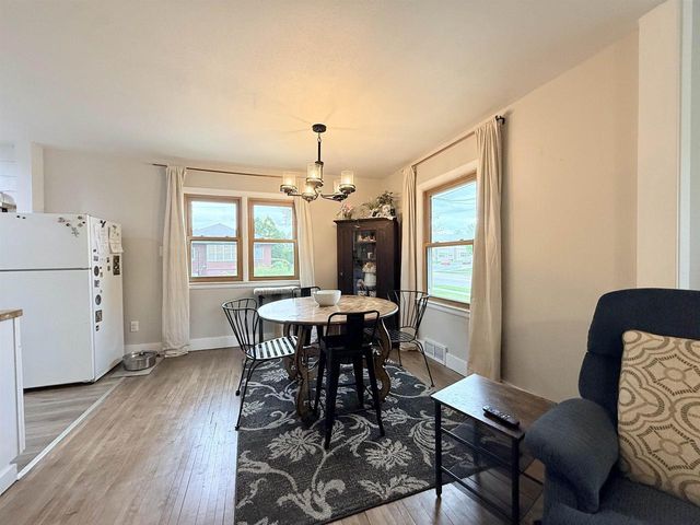 893 Prairie Street, Prairie Du Sac, WI 53578