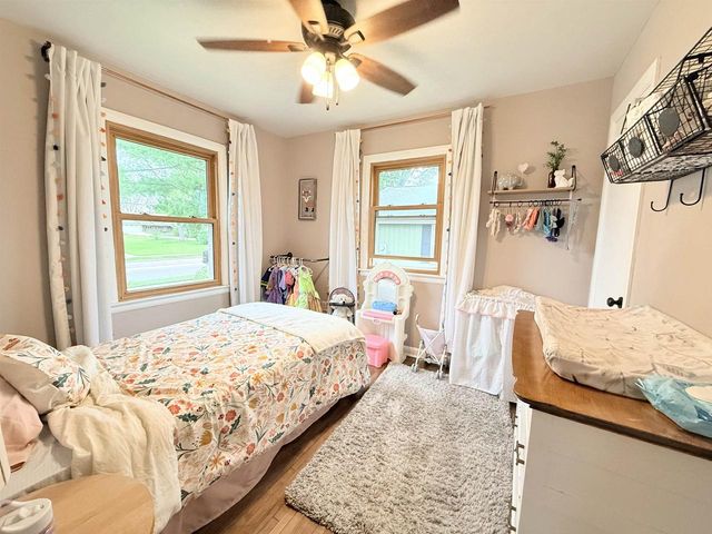 893 Prairie Street, Prairie Du Sac, WI 53578