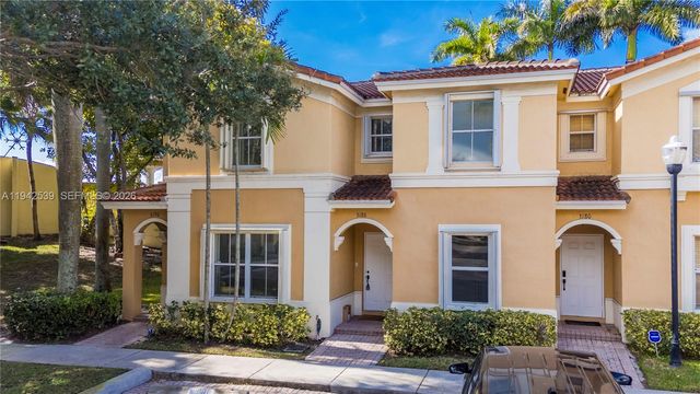 3186 SW 129th Ter 113, Miramar, FL 33027