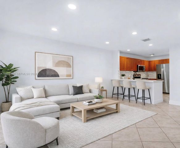 3186 SW 129th Ter 113, Miramar, FL 33027