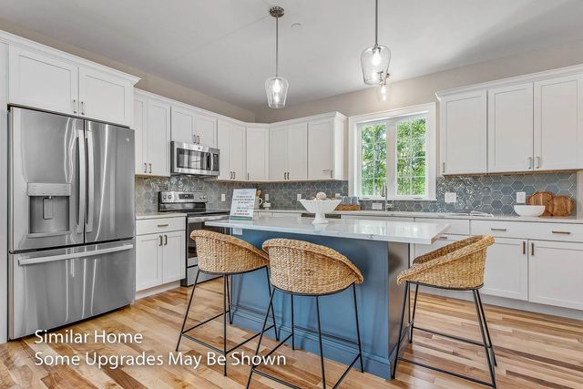 52 The Cliffs at Evergreen Drive, Auburn, NH 03032