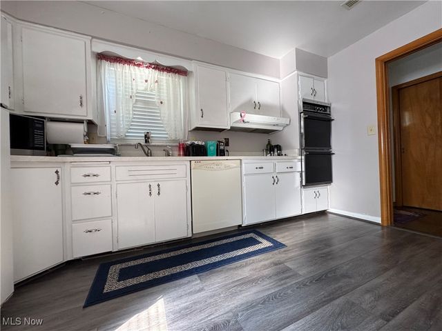 69282 Zelda Avenue, Bridgeport, OH 43912