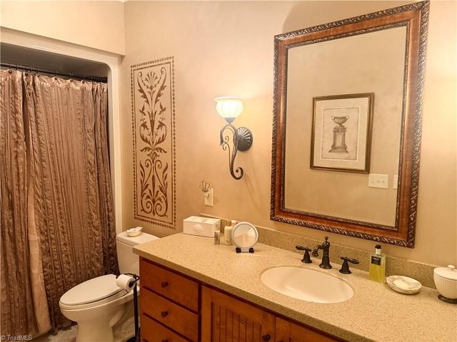 8 N Road Circle, Salisbury, NC 28144