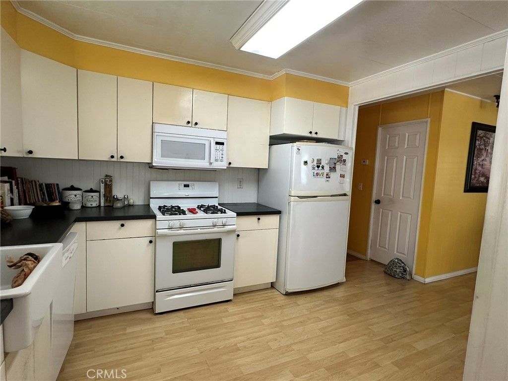 Image 11 of property listing at 24921 Muirlands, Lake Forest, CA 92630