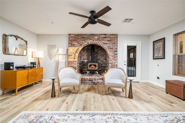 3055 Tyler, Riverside, CA 92503