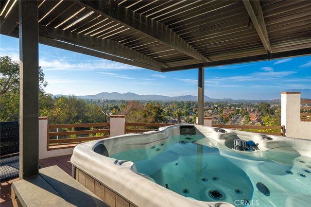 3055 Tyler, Riverside, CA 92503