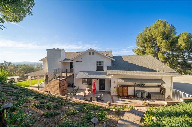 3055 Tyler, Riverside, CA 92503