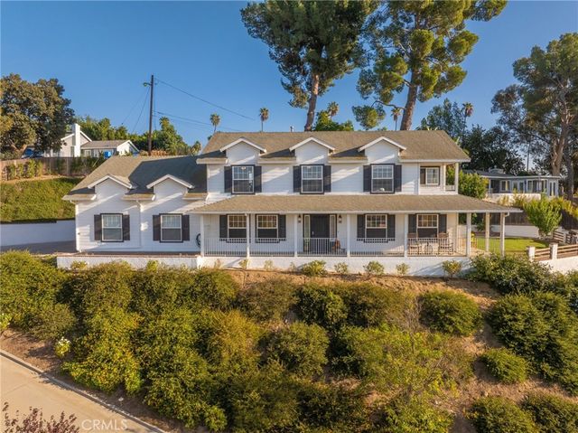 3055 Tyler, Riverside, CA 92503