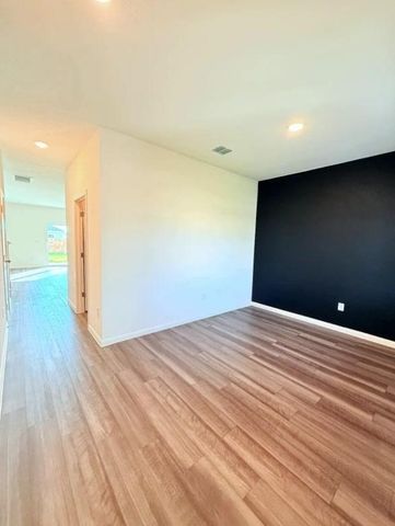 113 Blazilmar LN, Taylor, TX 76574