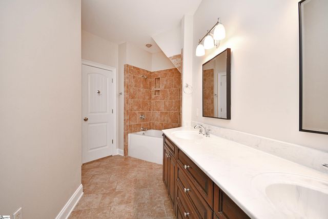 308 Stono Court, Piedmont, SC 29673