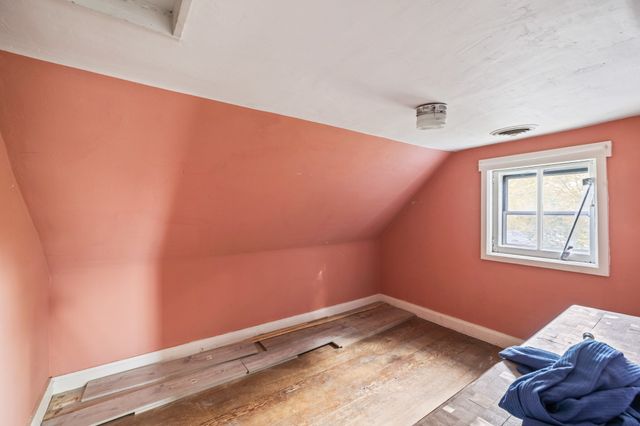 402 S Columbus Street, Pleasantville, IA 50225