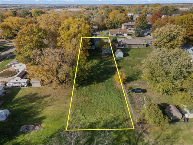 402 S Columbus Street, Pleasantville, IA 50225